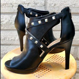 Marc Fisher Mahiya Studded Platform Peep Toe Heels Size 10